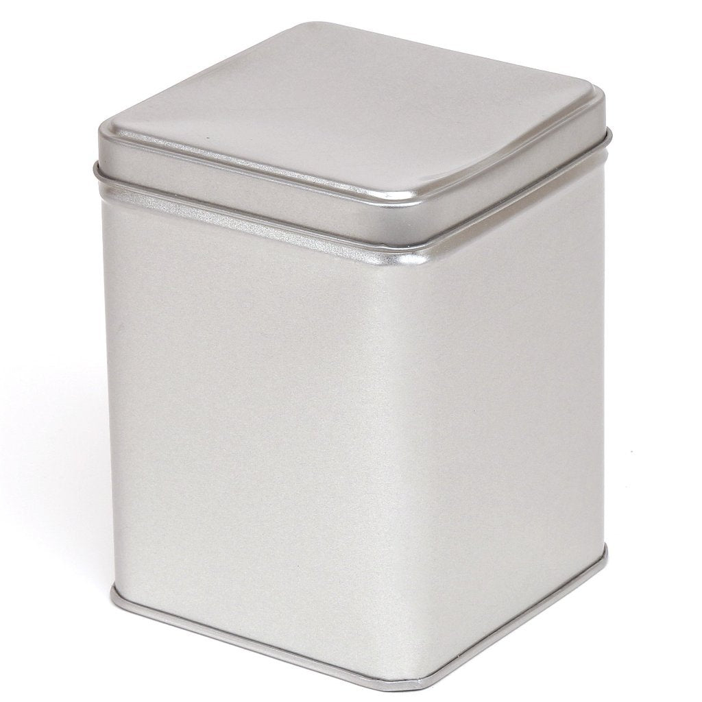 Quadratische Dose in Silber mit gestuftem Deckel