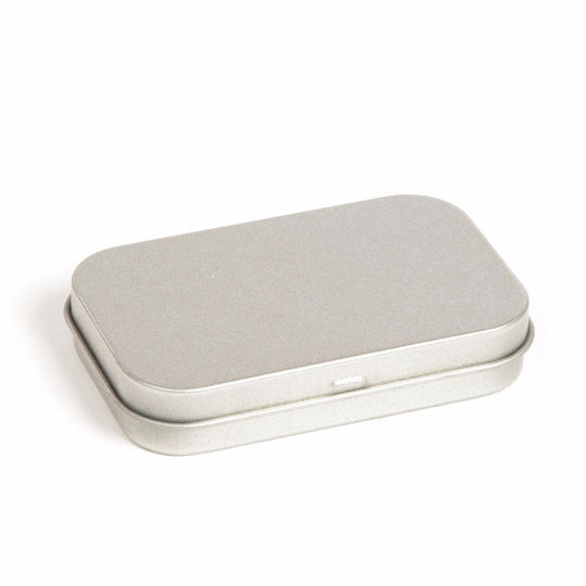 Rechteckige Schreibwarendosen in Silber mit Scharnierdeckel
